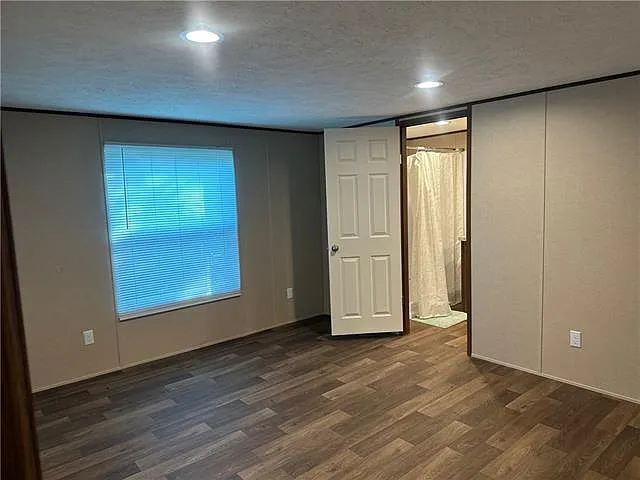 506 Killona Dr — Photo 7