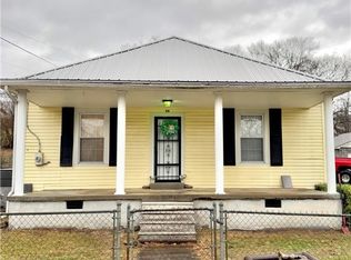 28 Central Ave, Elkview, WV 25071