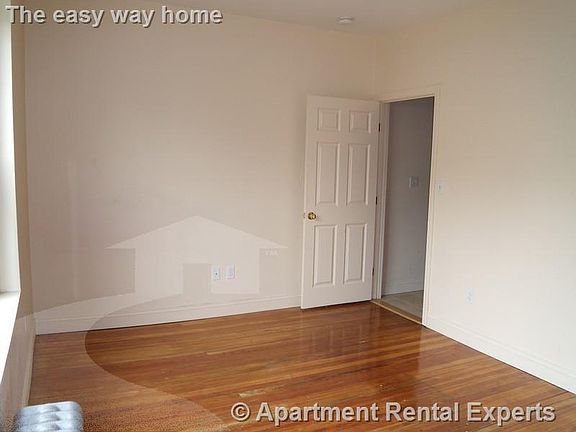 4th image of 217 Highland Ave #1