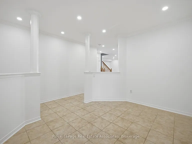 70 Echoridge Dr — Photo 9