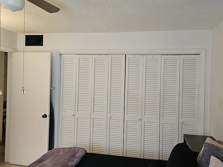 1007 N 19th Ave #18 — Photo 6