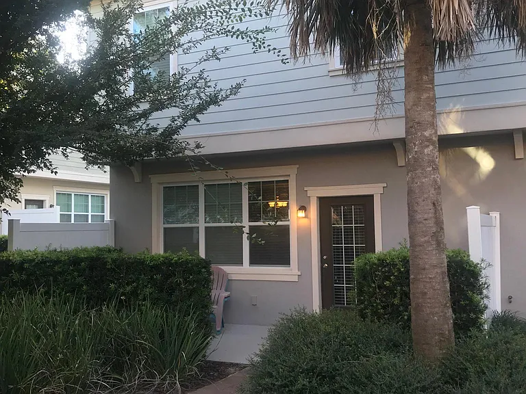 880 Taramundi Dr — Photo 12