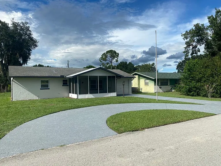 Driveway View (From Thrush Avenue)
