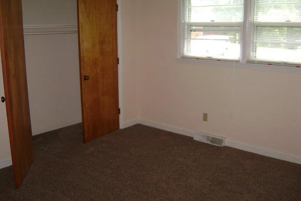 3 bed, 1316 sqft, $1,700 — Photo 4