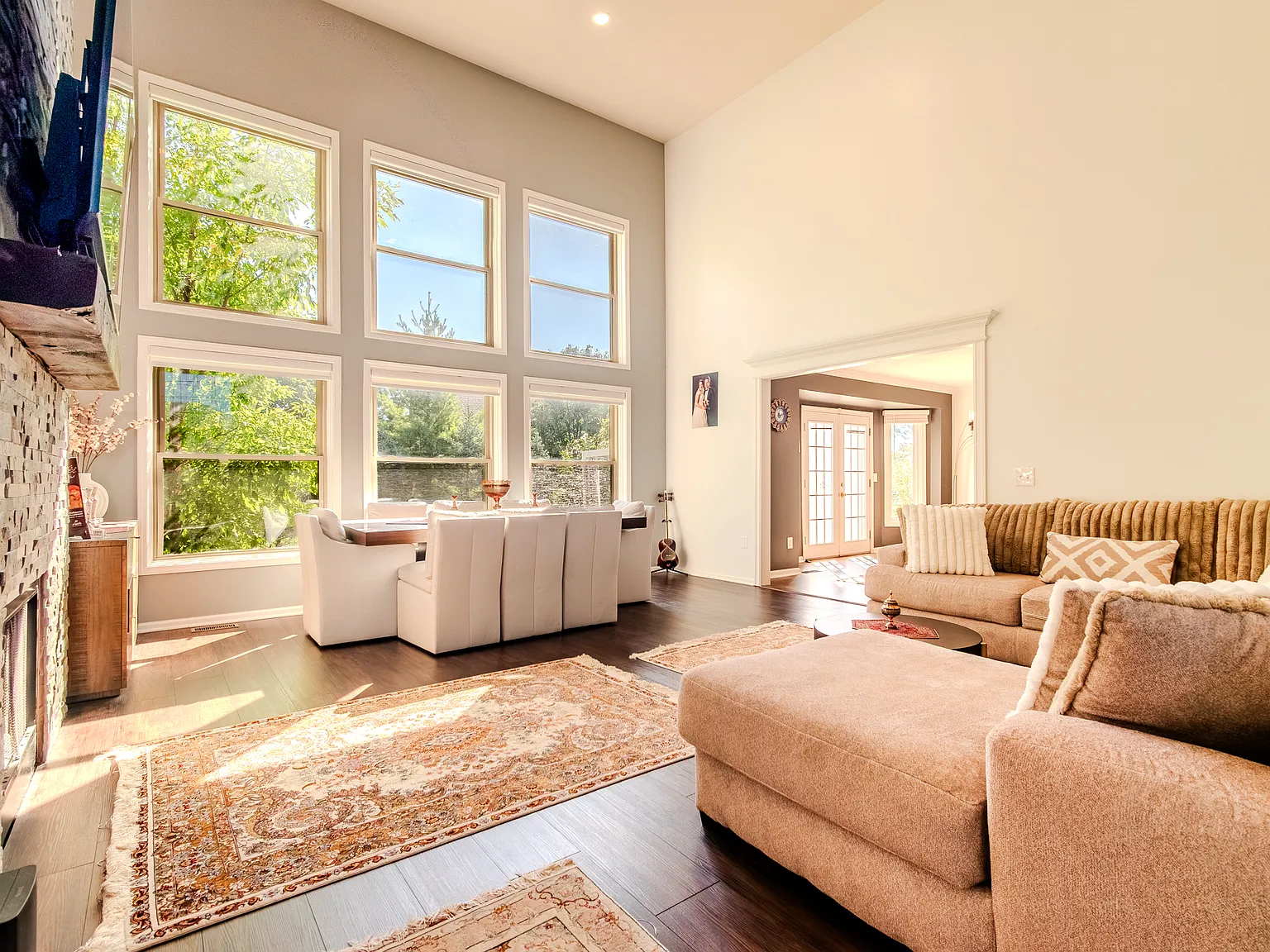 4 bed, 2530 sqft, $3,500 — Photo 3