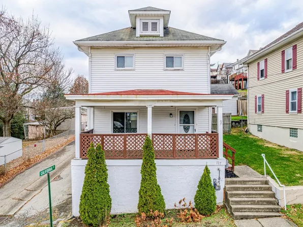 107 N 9th St, Jeannette, PA 15644