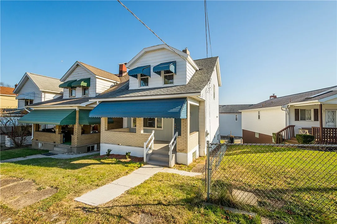 1821 Abraham St photo 1