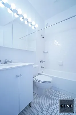 Rented by Bond New York | media 20