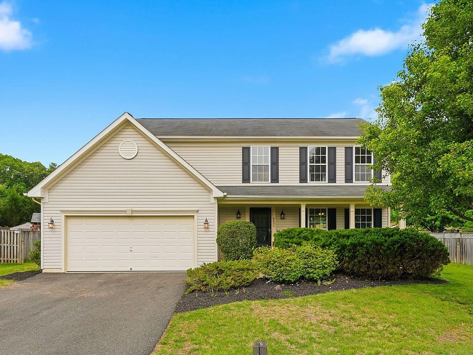 1st image of 6686 Clarkes Meadow Dr