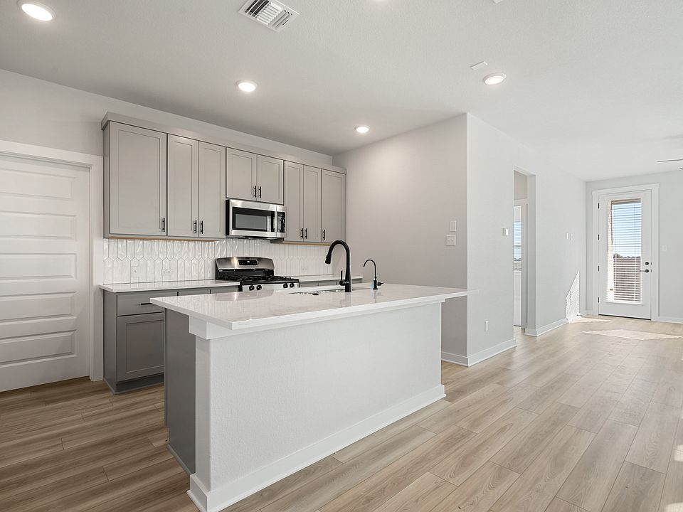 308 Emerie Way