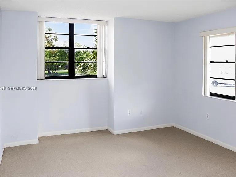 10425 SW 112th Ave #204 — Photo 1