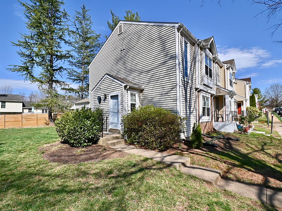 1st image of 6128 Rocky Way Ct