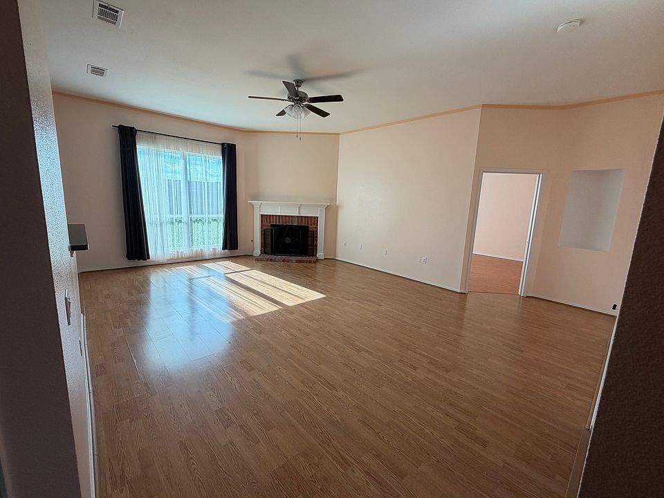 1st image of 417 Hardwicke Ln