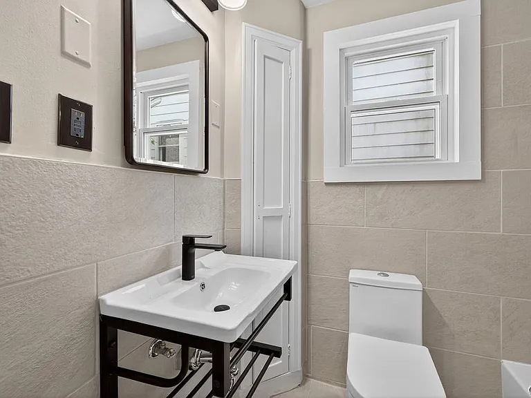 423 Wendell Ter — Photo 27