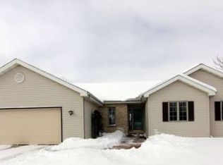 31 Jenna Ct, Oregon, WI 53575