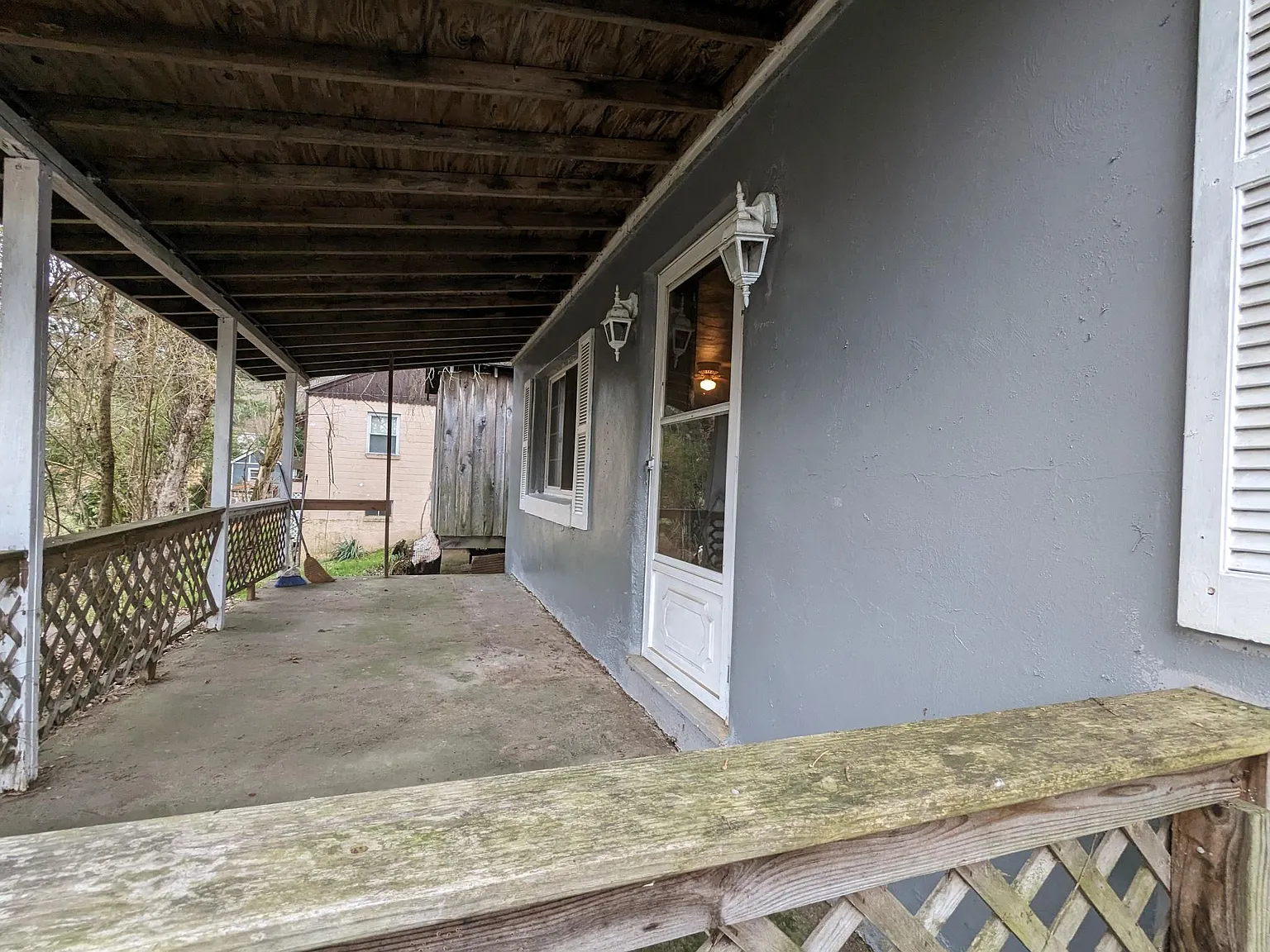 3 bed, 1316 sqft, $950 — Photo 2