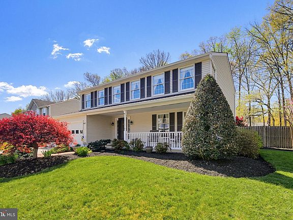 3rd image of 1017 Windmill Ln