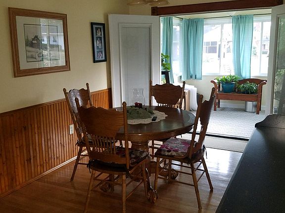 SUN ROOM OFF SIDE OF DINING AREA