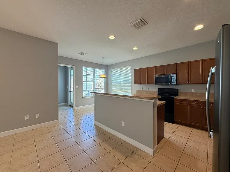 3640 Biltmore Ave — Photo 9