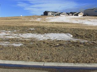 4604 Nova Ave NW, Mandan, ND 58554