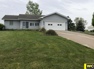 507 Linda Lee Ln, Kennard, NE 68034