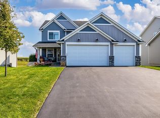 2694 Liberty Pl, Woodbury, MN 55129
