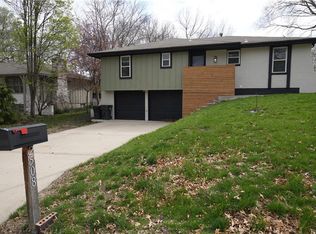 2508 NW 4th St, Blue Springs, MO 64014