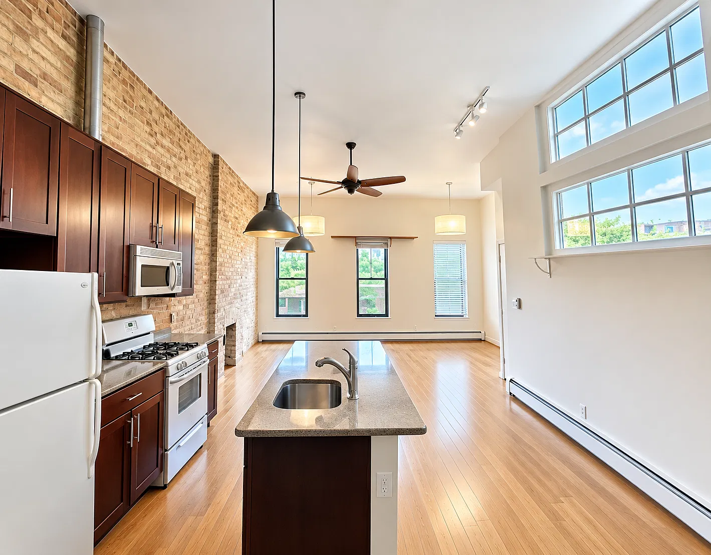 469 Evergreen Avenue — Photo 1