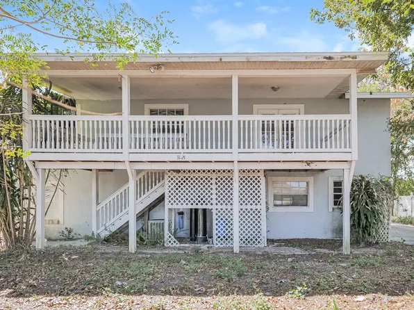 3121 11th St SW, Lehigh Acres, FL 33976