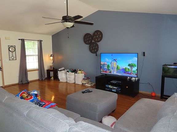 4th image of 7015 Waterway Ct