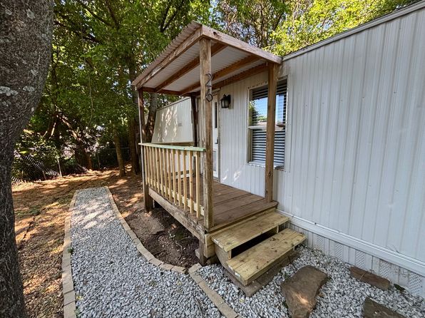 304 N Bloomington St APT 26