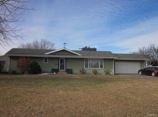 823 N 3rd Ave, Minneapolis, KS 67467