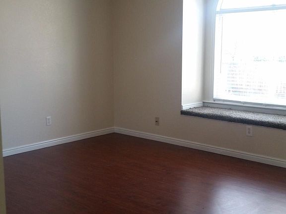 3rd image of 3320 S 1570 E APT 2B