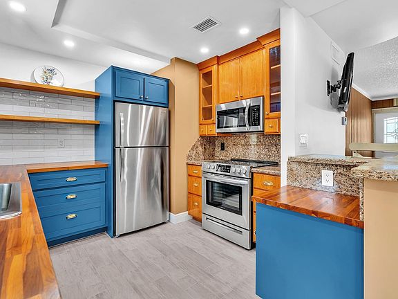 5th image of 8211 NW 47th Street
