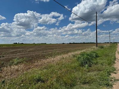 315 S Tahiti Dr, Great Bend, KS, 67530