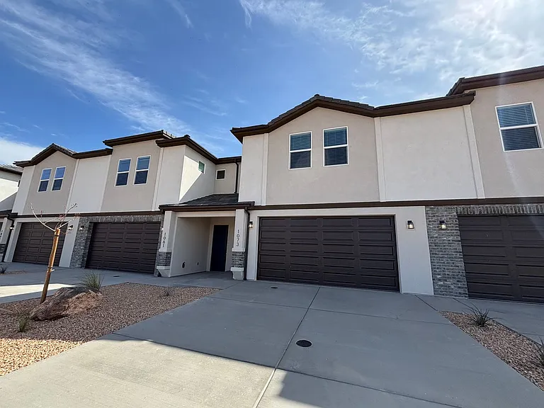1073 S 4380 W — Photo 1