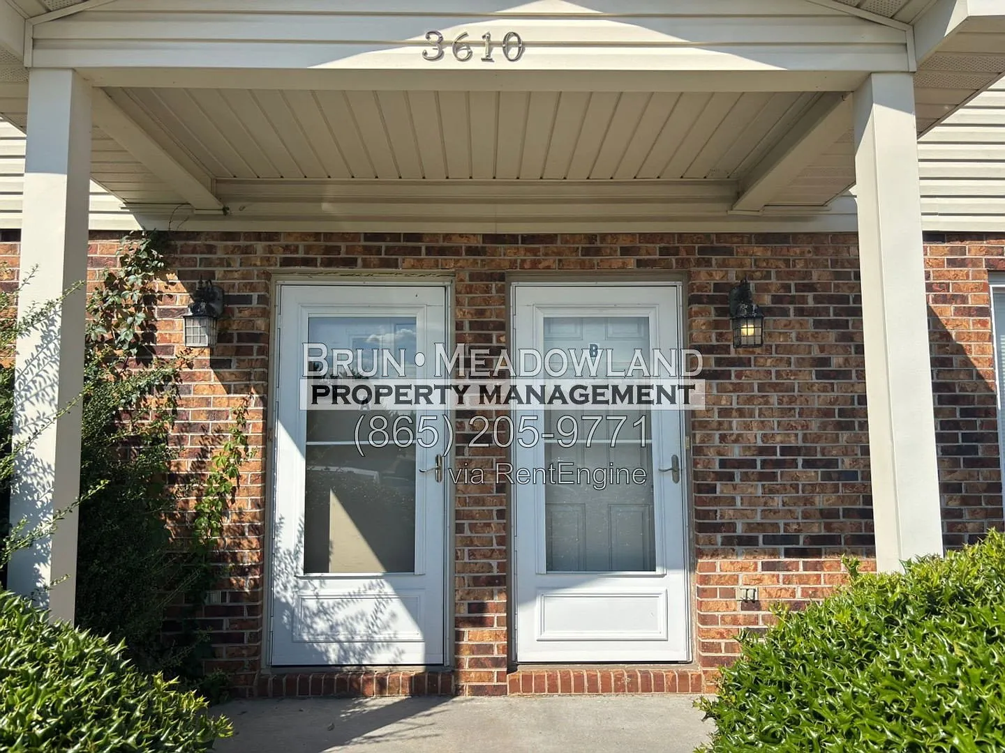 2 bed, 1.5 bath, 1150 sqft, $1,300 — Photo 3