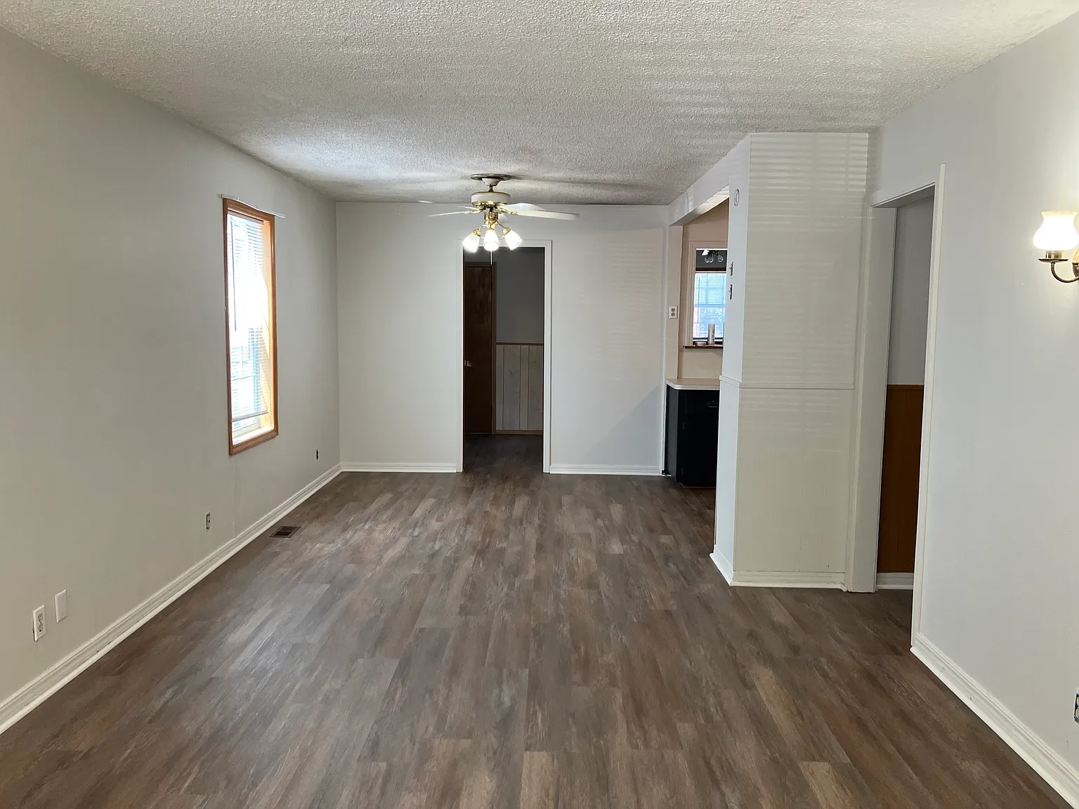 3 bed, 1424 sqft, $1,350 — Photo 2