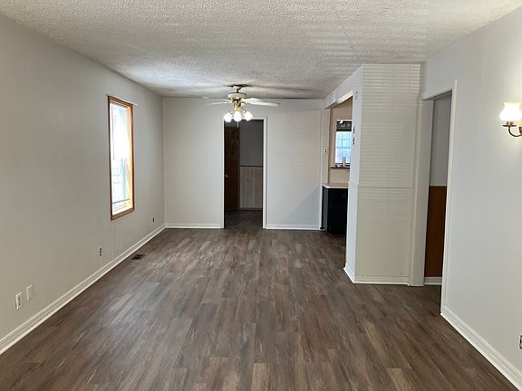 2nd image of 1910 W Noble Ave