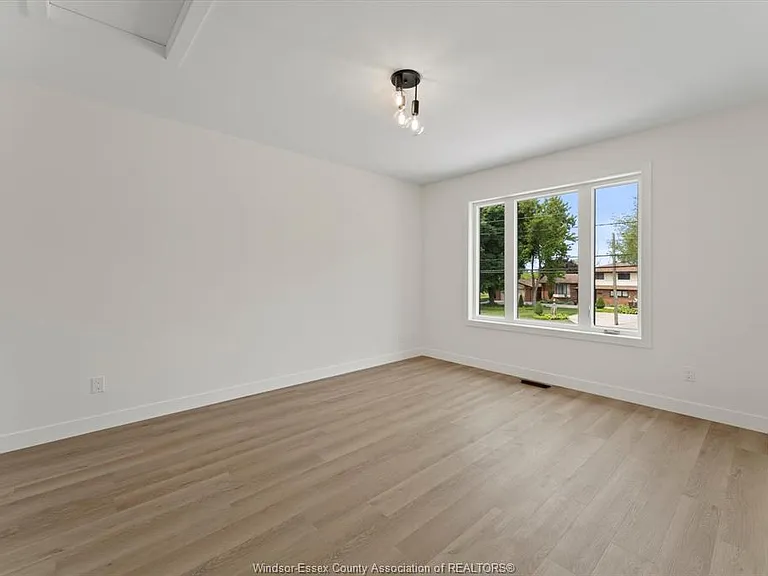 2457 Front Rd — Photo 11