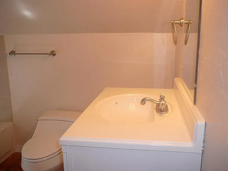 400 N Oakridge Dr — Photo 15