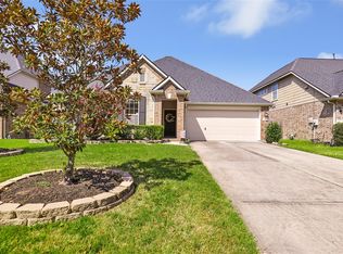 16011 Walnut Shores Dr, Houston, TX 77044