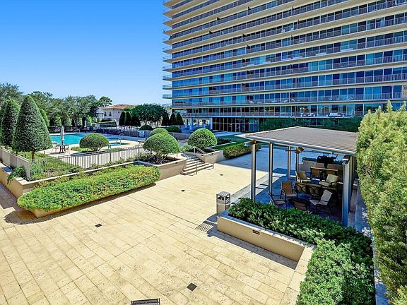 2nd image of 2200 Willowick Rd Unit 4D