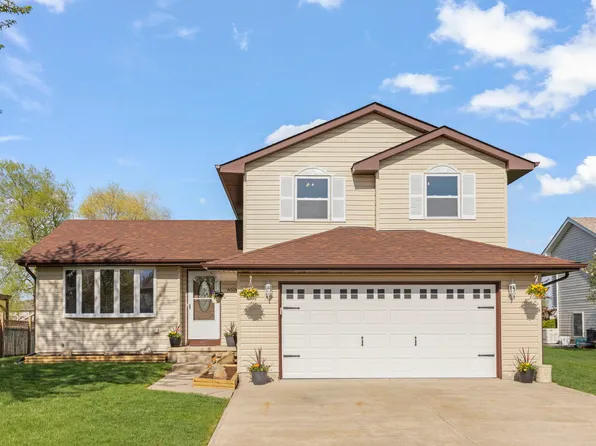 1924 Great Falls Dr, Plainfield, IL 60586