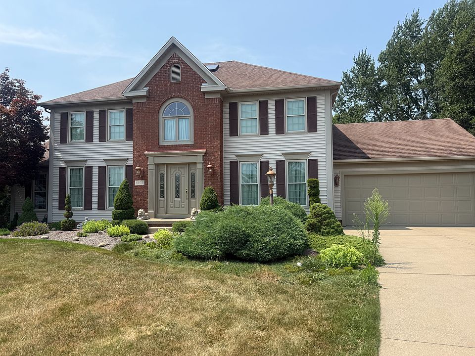 1st image of 5909 Royal Hill Cir NE