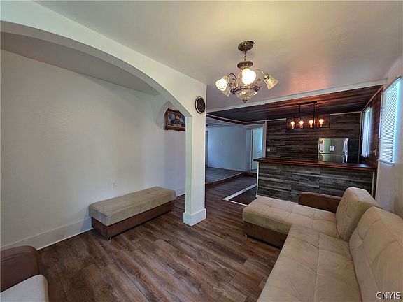 5th image of 1812 Culver Ct
