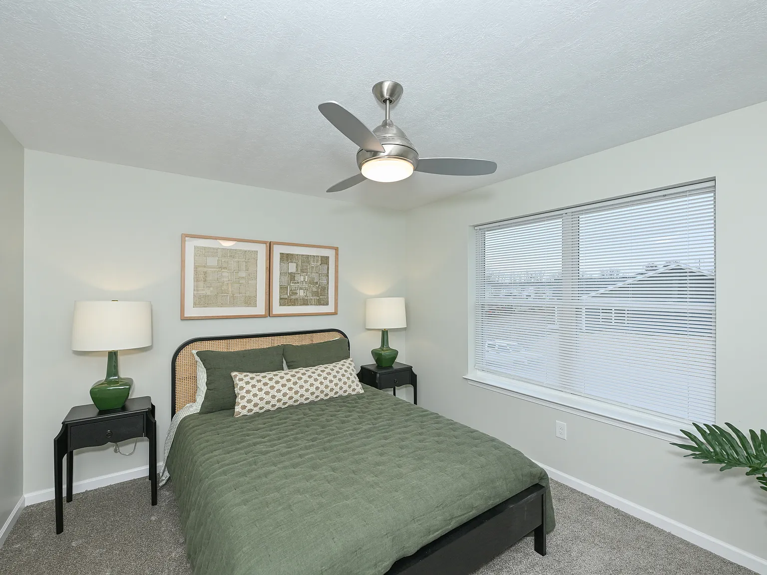 White Pond Apts-D (315-327 Limo) - 323 — Photo 3