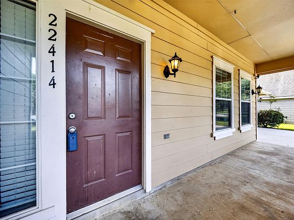 3rd image of 22414 Rumbling Creek Ln