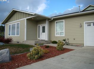 903 Inlet Loop, Coos Bay, OR 97420