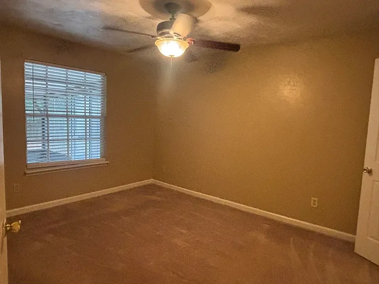 447 Richview Park Cir E — Photo 14